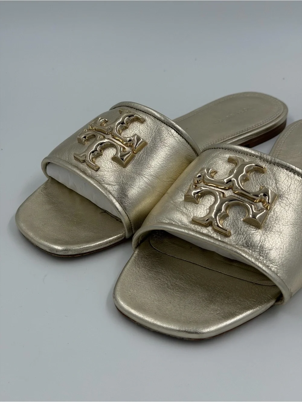 Tory Burch Metallic Gold Double T Slide Sandals – Size 8.5